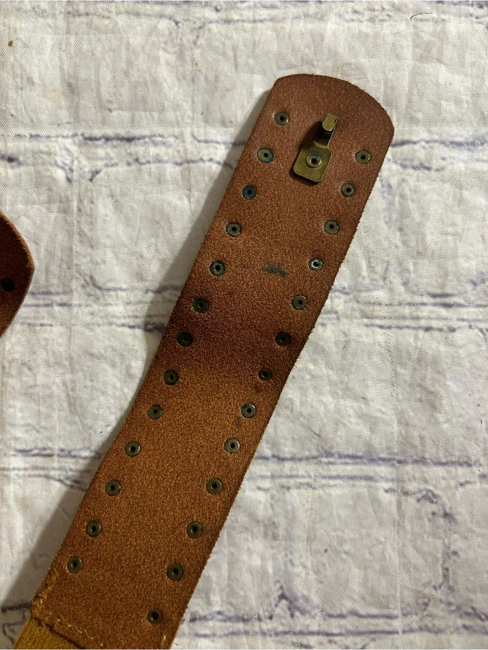 BOHO WESTERN WIDE RUST DARK CARMEL LEATHER BRASS STUDS CORAL MEDALLION BELT